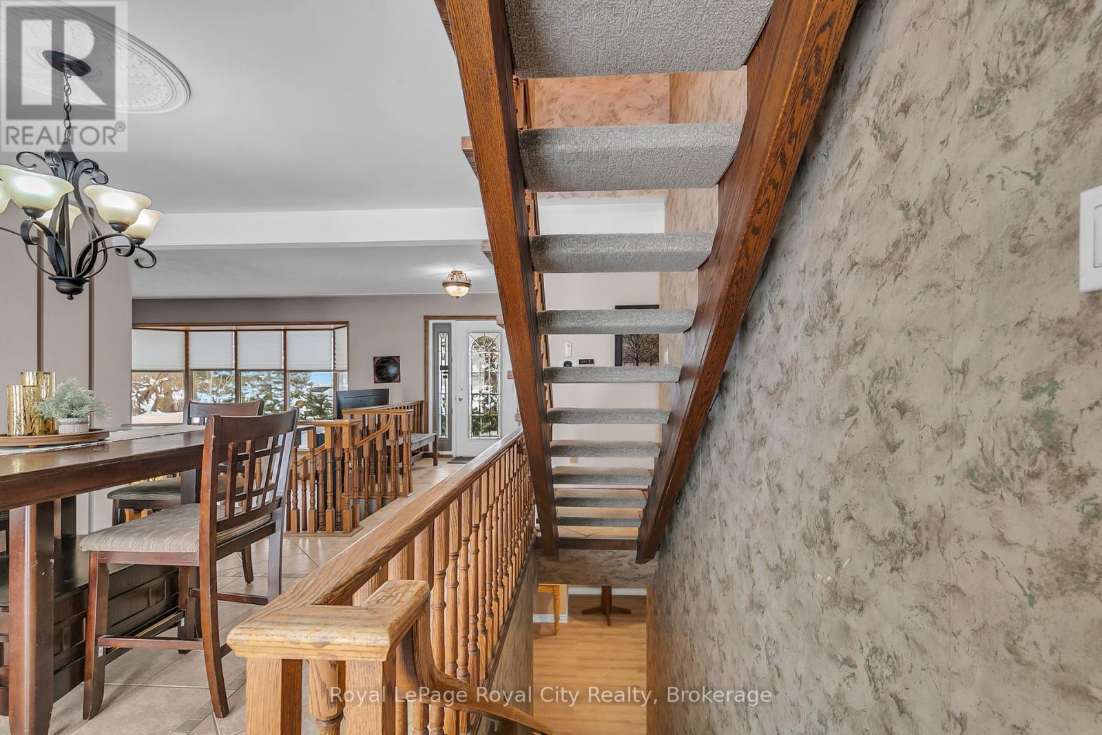 24 Skyway Drive, Guelph/eramosa, Ontario  N1H 6H8 - Photo 15 - X12086265