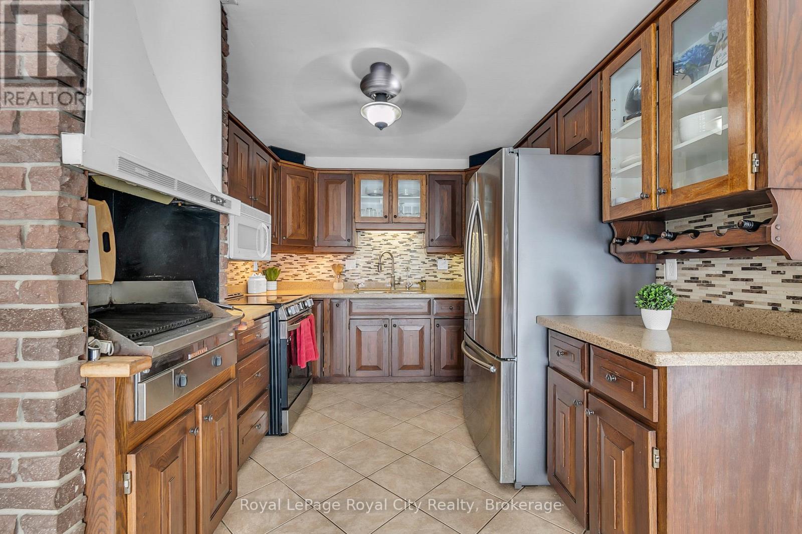 24 Skyway Drive, Guelph/eramosa, Ontario  N1H 6H8 - Photo 17 - X12086265