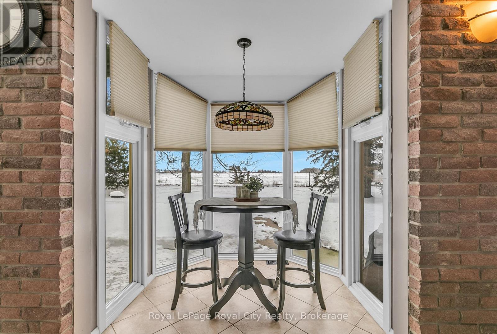 24 Skyway Drive, Guelph/eramosa, Ontario  N1H 6H8 - Photo 19 - X12086265