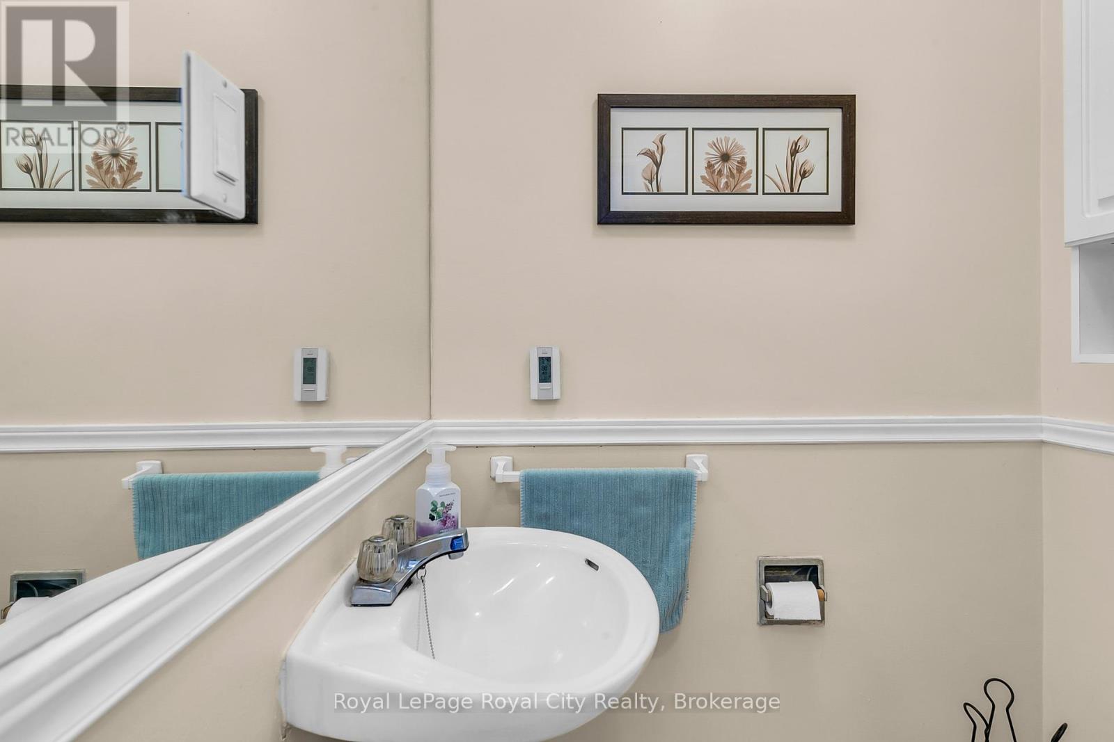 24 Skyway Drive, Guelph/eramosa, Ontario  N1H 6H8 - Photo 22 - X12086265