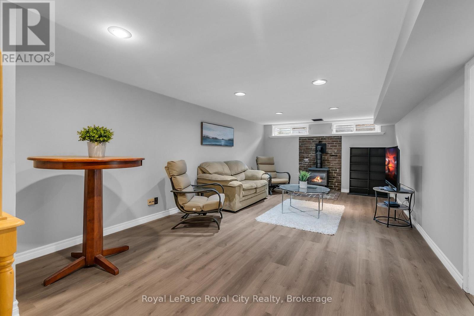 24 Skyway Drive, Guelph/eramosa, Ontario  N1H 6H8 - Photo 34 - X12086265