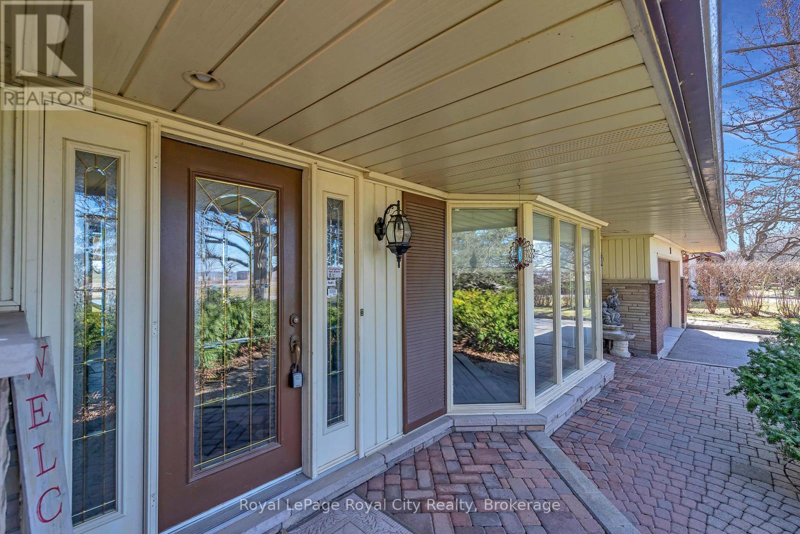 24 Skyway Drive, Guelph/eramosa, Ontario  N1H 6H8 - Photo 5 - X12086265