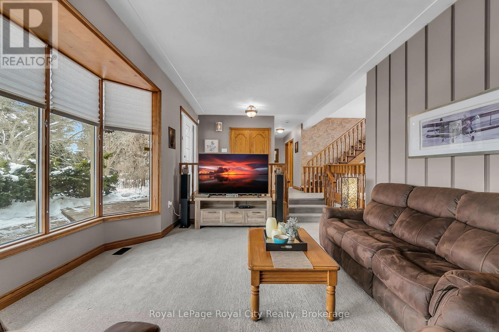 24 Skyway Drive, Guelph/eramosa, Ontario  N1H 6H8 - Photo 9 - X12086265