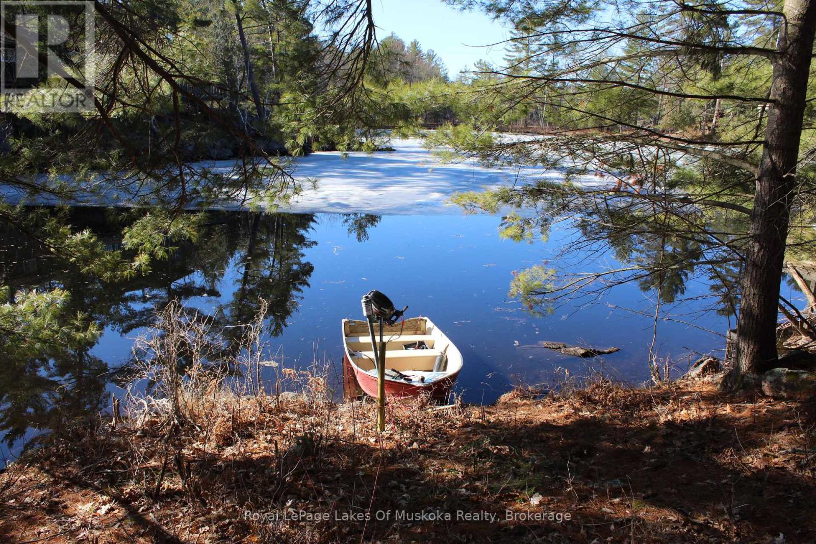 Pt Lts H&i Island 12sr Island, Gravenhurst, Ontario  P0E 1G0 - Photo 2 - X12086336