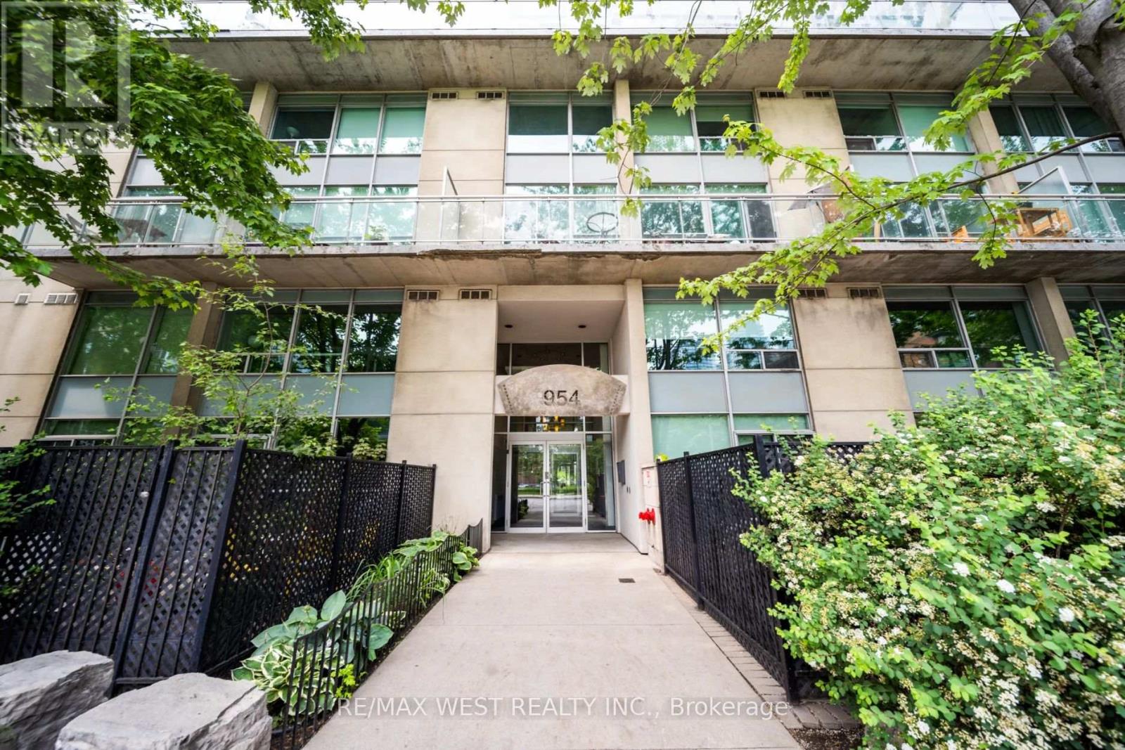 510 - 954 King Street W, Toronto (Niagara), Ontario  M6K 3L9 - Photo 2 - C12086333
