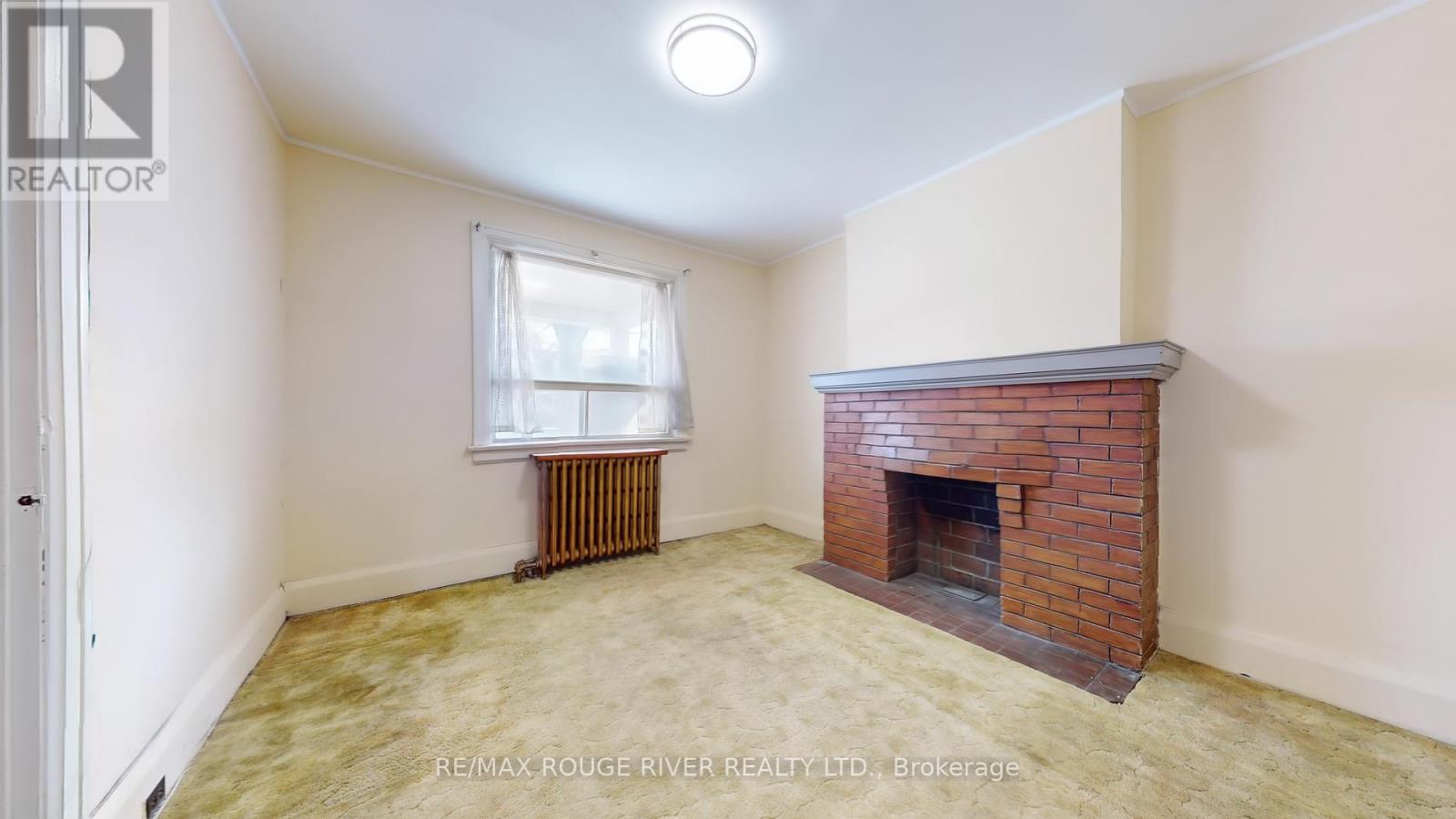 Property at 218 DEWHURST BOULEVARD N image 2