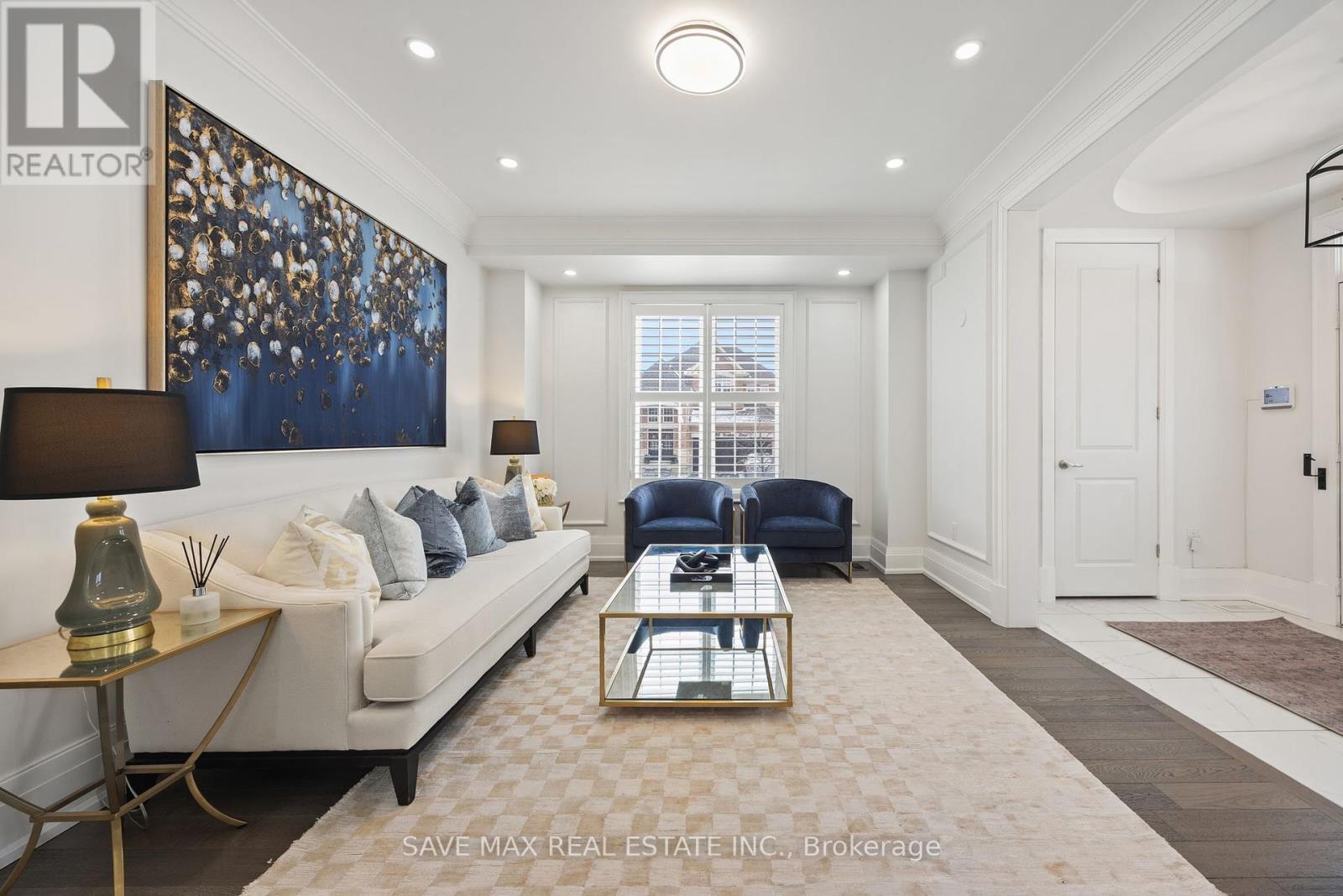 Property at 2 HAMILTON COURT image 4