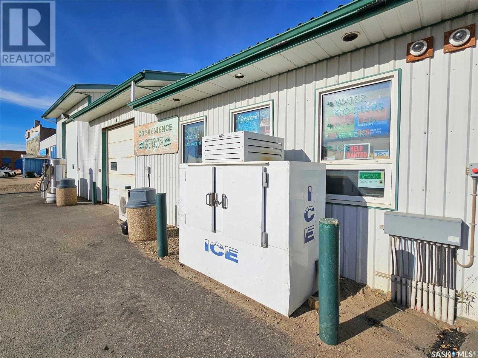 512 & 602 Railway Avenue, Oxbow, Saskatchewan  S0C 2B0 - Photo 10 - SK986729