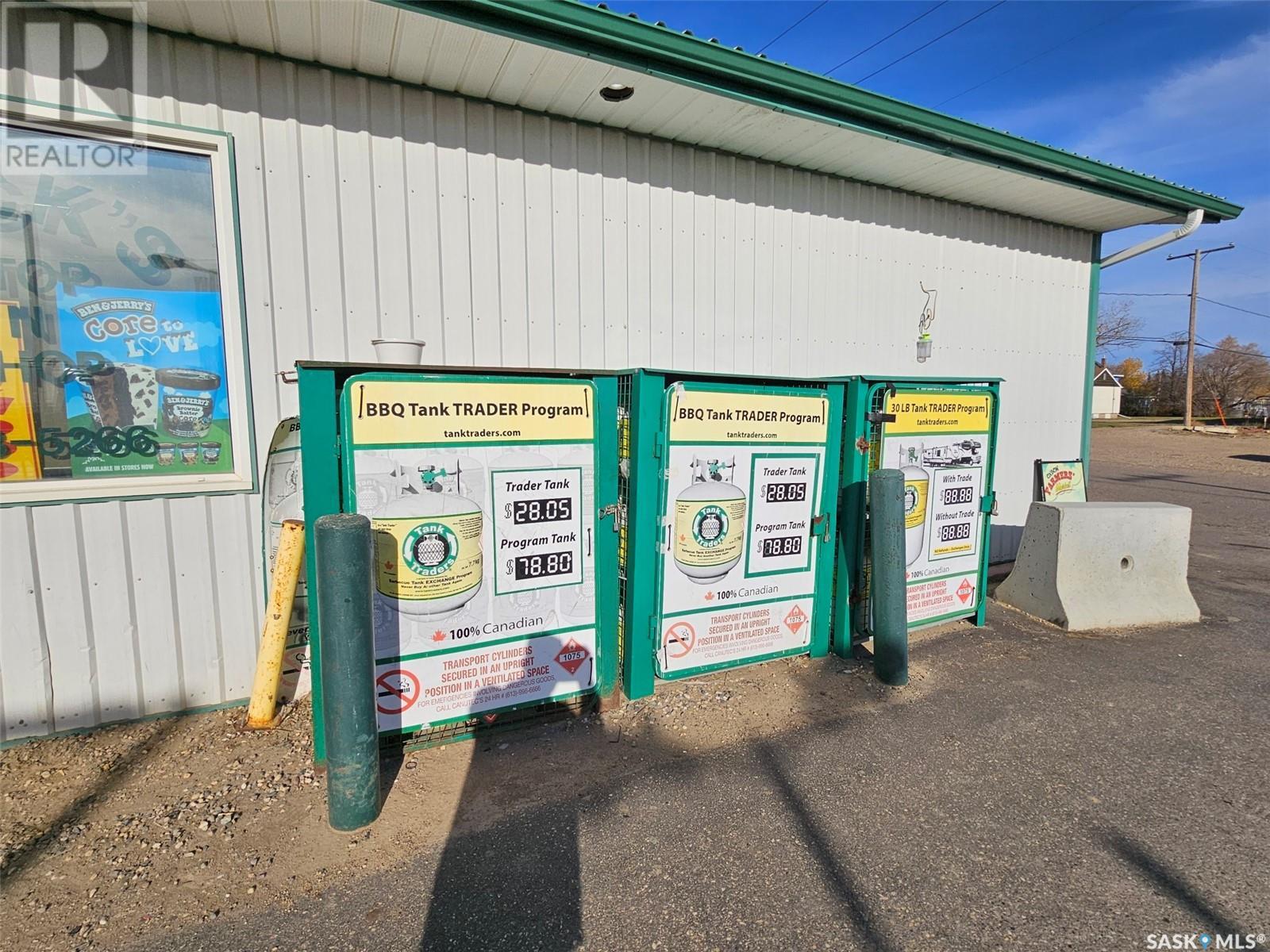 512 & 602 Railway Avenue, Oxbow, Saskatchewan  S0C 2B0 - Photo 9 - SK986729