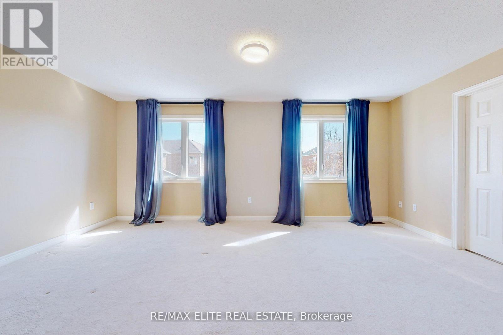 1138 Atkins Drive, Newmarket (Stonehaven-Wyndham), Ontario  L3X 0A5 - Photo 10 - N12086251