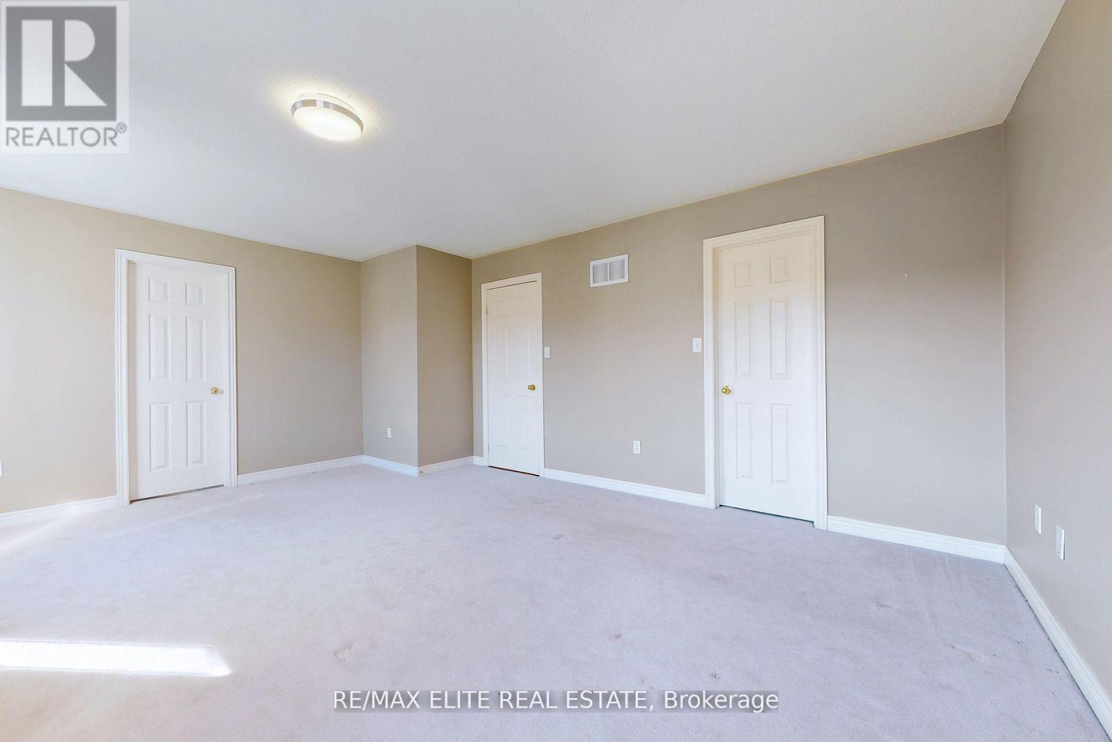 1138 Atkins Drive, Newmarket (Stonehaven-Wyndham), Ontario  L3X 0A5 - Photo 11 - N12086251