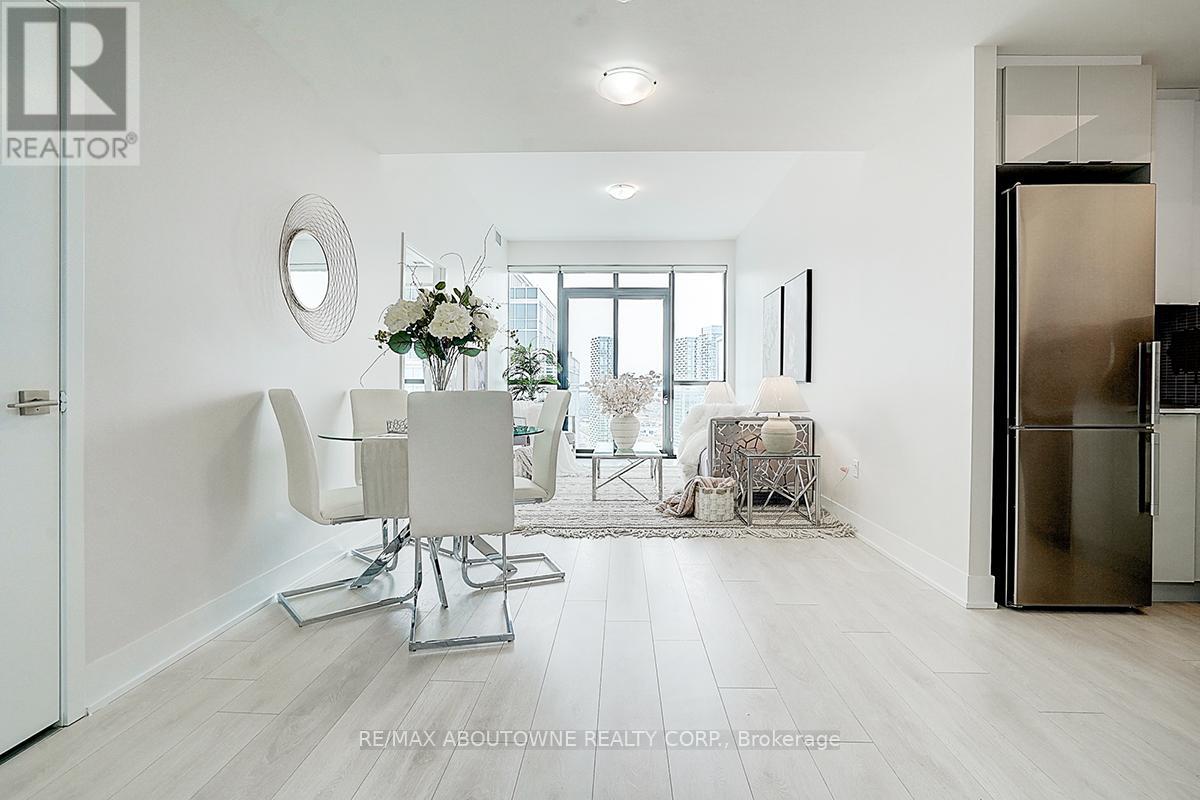 3704 - 2908 Highway 7 Road W, Vaughan, Ontario  L4K 0K5 - Photo 10 - N12086257