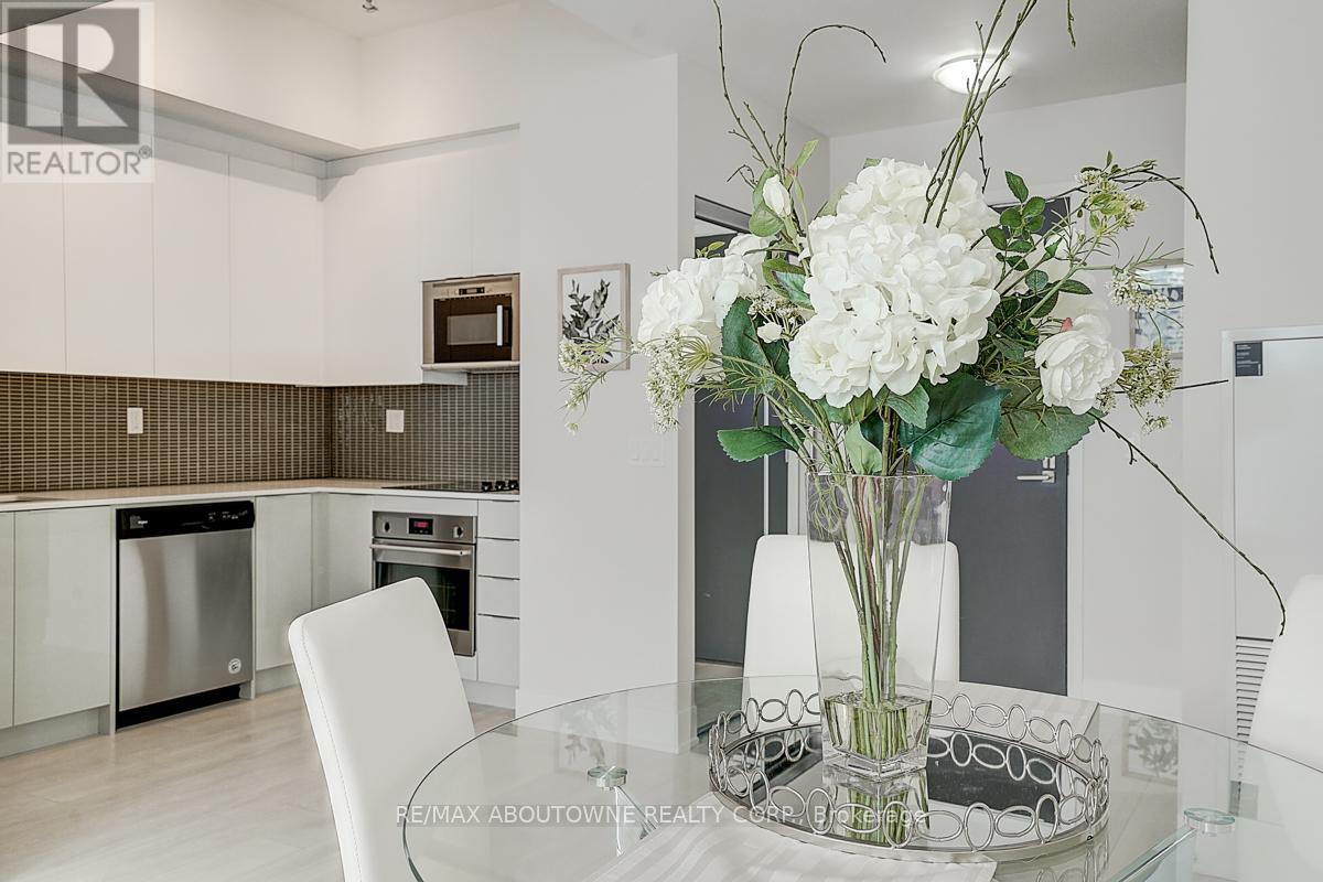 3704 - 2908 Highway 7 Road W, Vaughan, Ontario  L4K 0K5 - Photo 29 - N12086257