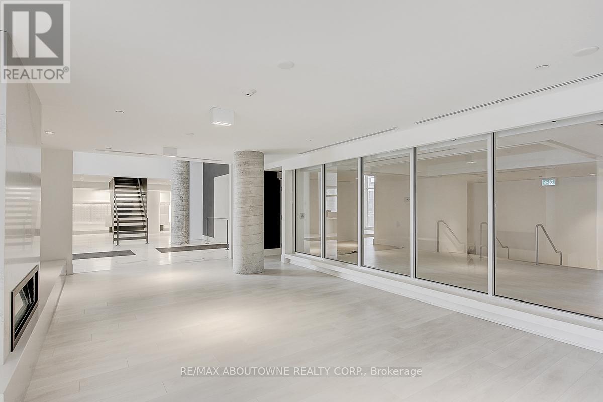 3704 - 2908 Highway 7 Road W, Vaughan, Ontario  L4K 0K5 - Photo 43 - N12086257