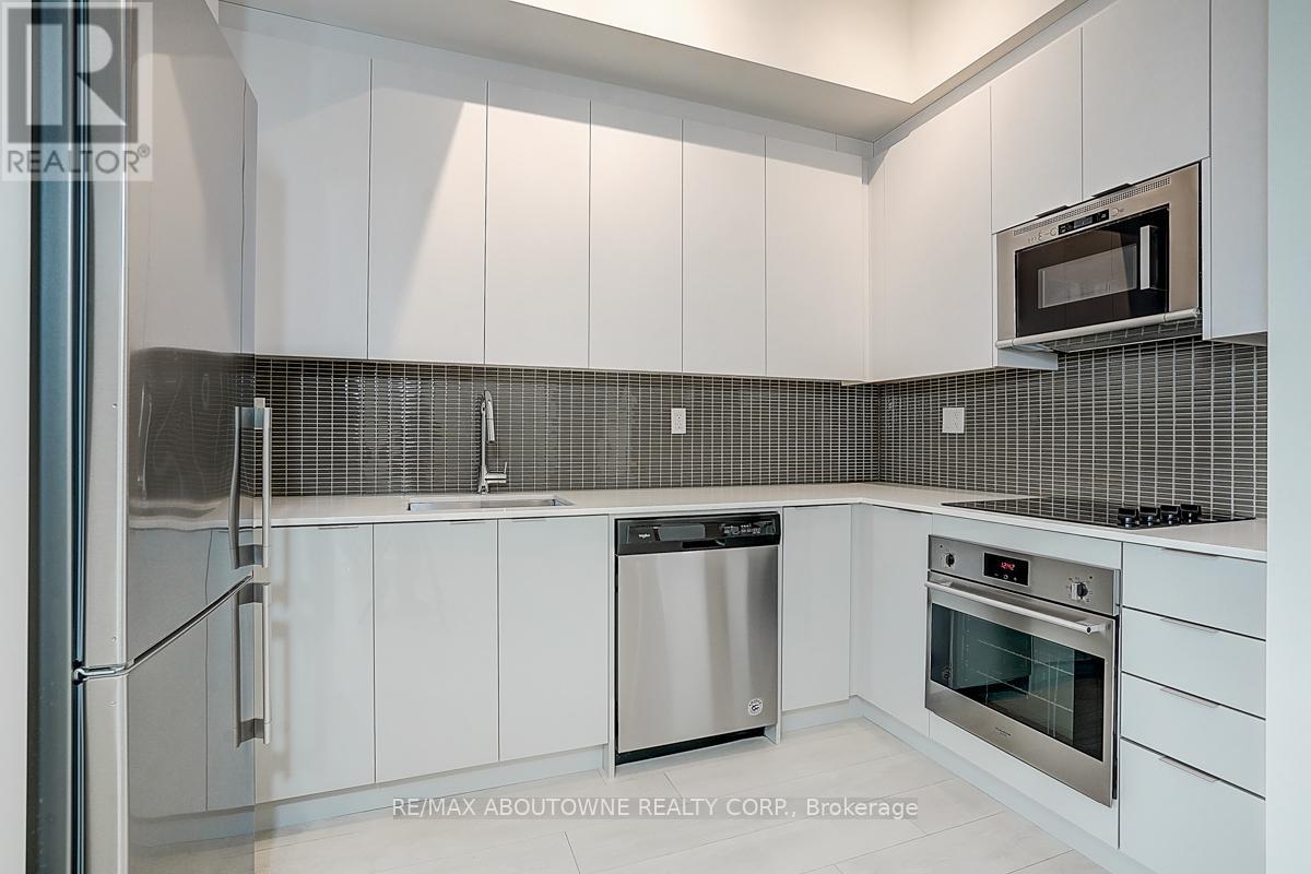 3704 - 2908 Highway 7 Road W, Vaughan, Ontario  L4K 0K5 - Photo 7 - N12086257