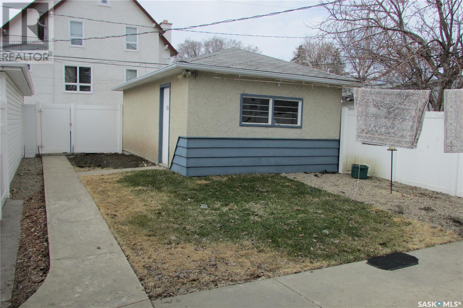 Property at 2274 Broder STREET image 4