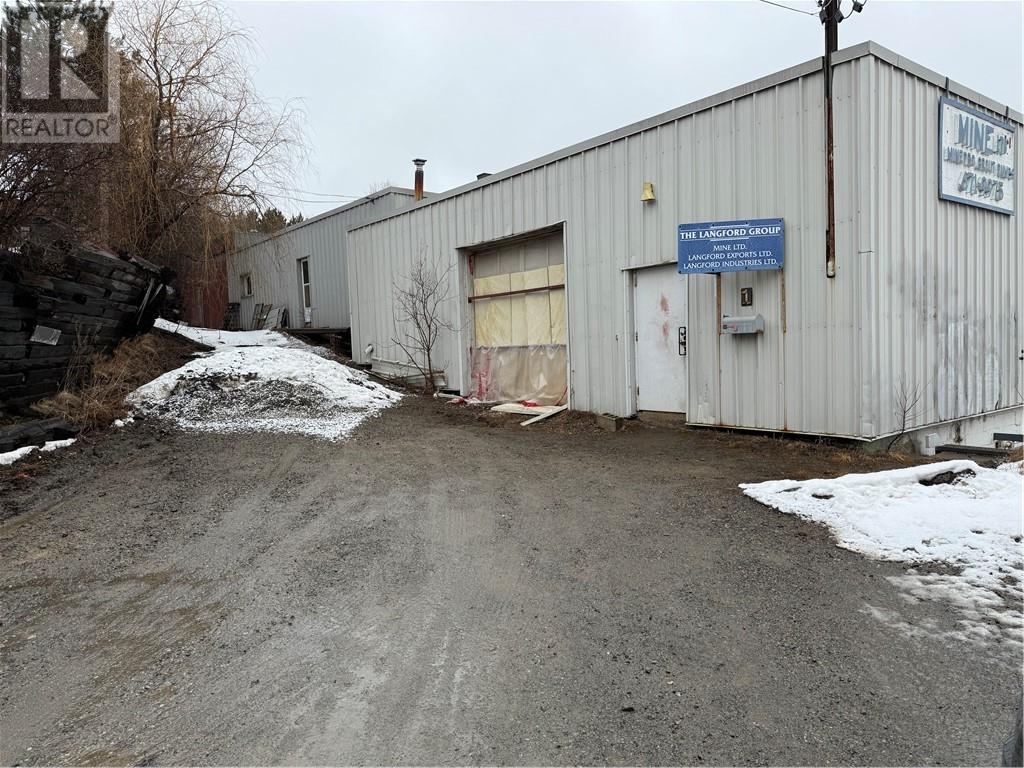 Property at 1 Rowat and 825 Lorne Street image 3
