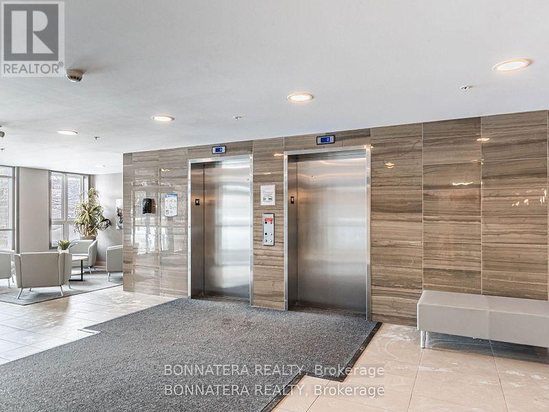 209 - 5010 Corporate Drive, Burlington (Uptown), Ontario  L7L 0H6 - Photo 4 - W12086221