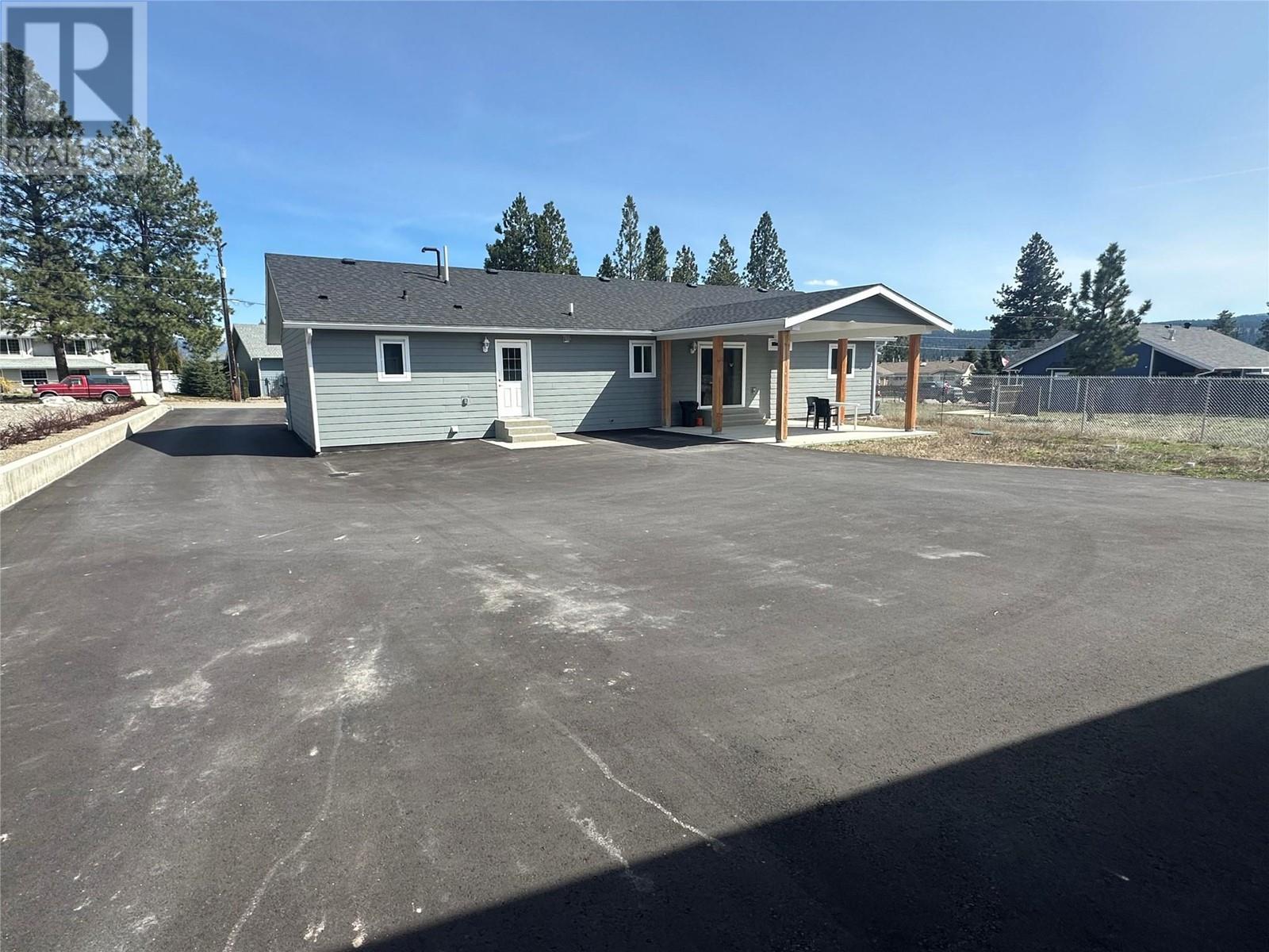 Property at 110 China Creek Road W Road image 5