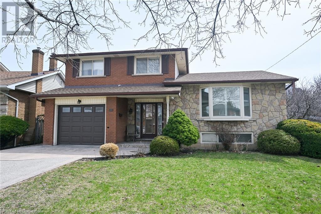 205 TUXEDO Avenue, Hamilton, Ontario
