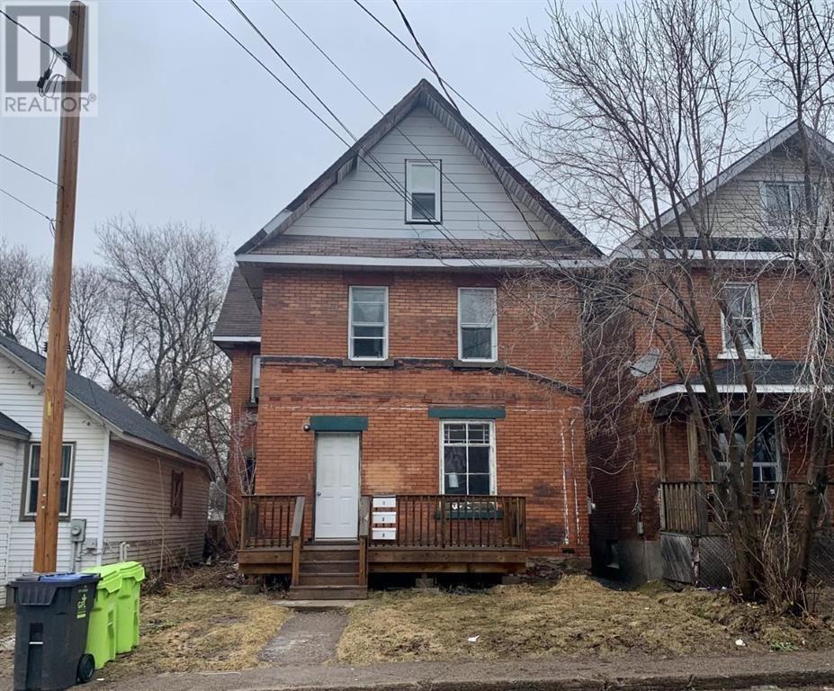 35 Hughes St, Sault Ste. Marie, Ontario  P6A 2W6 - Photo 1 - SM250777