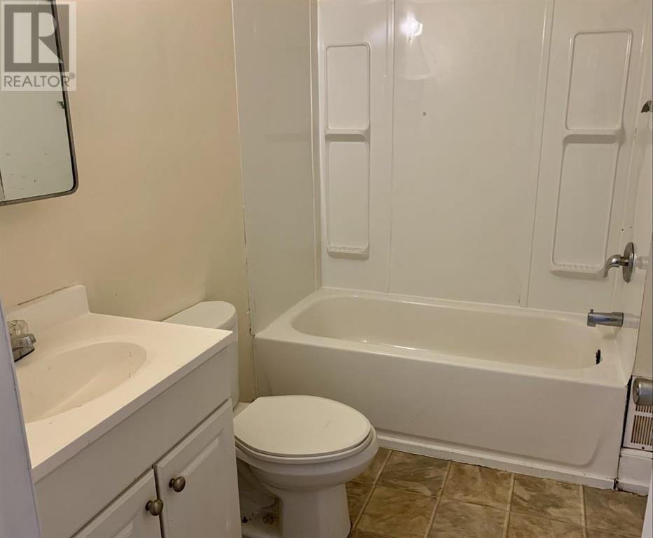 35 Hughes St, Sault Ste. Marie, Ontario  P6A 2W6 - Photo 6 - SM250777