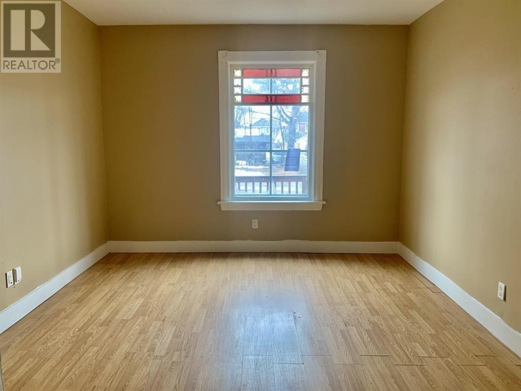 35 Hughes St, Sault Ste. Marie, Ontario  P6A 2W6 - Photo 8 - SM250777