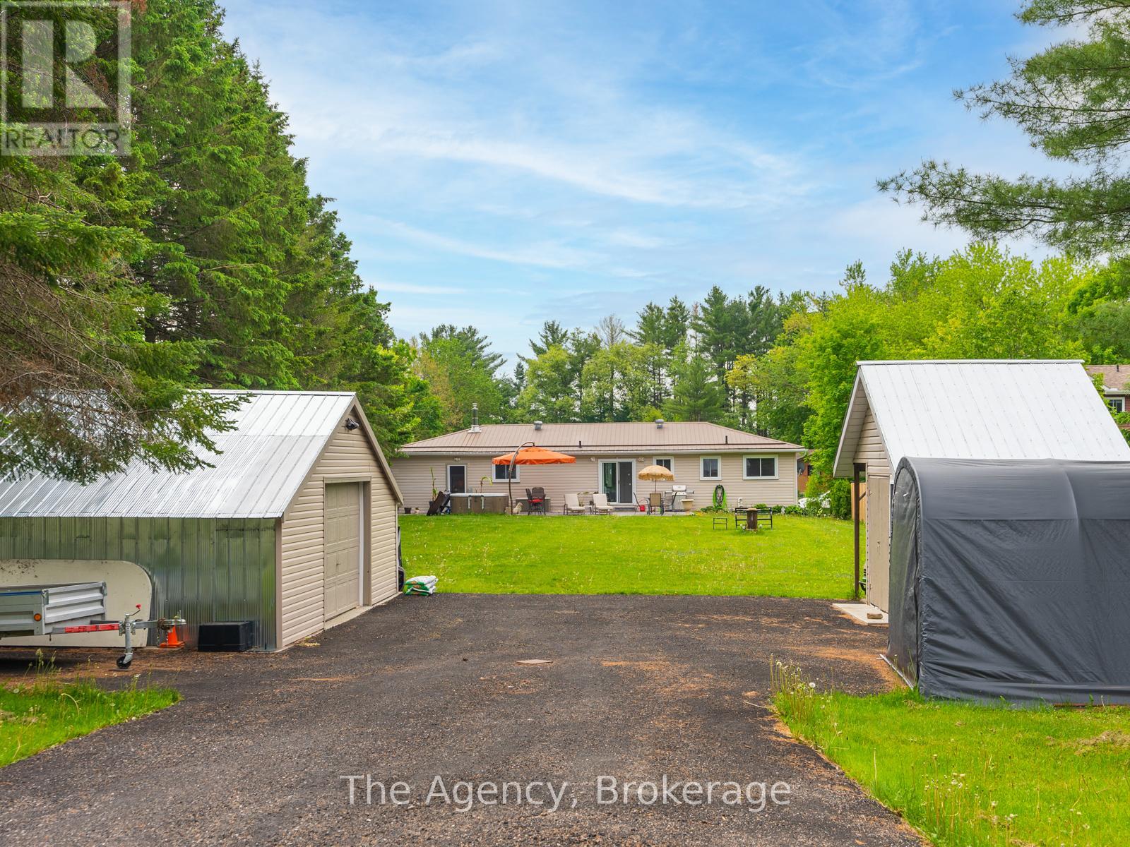 29 Kaye Road, Bracebridge, Ontario  P1L 1L1 - Photo 10 - X12086383