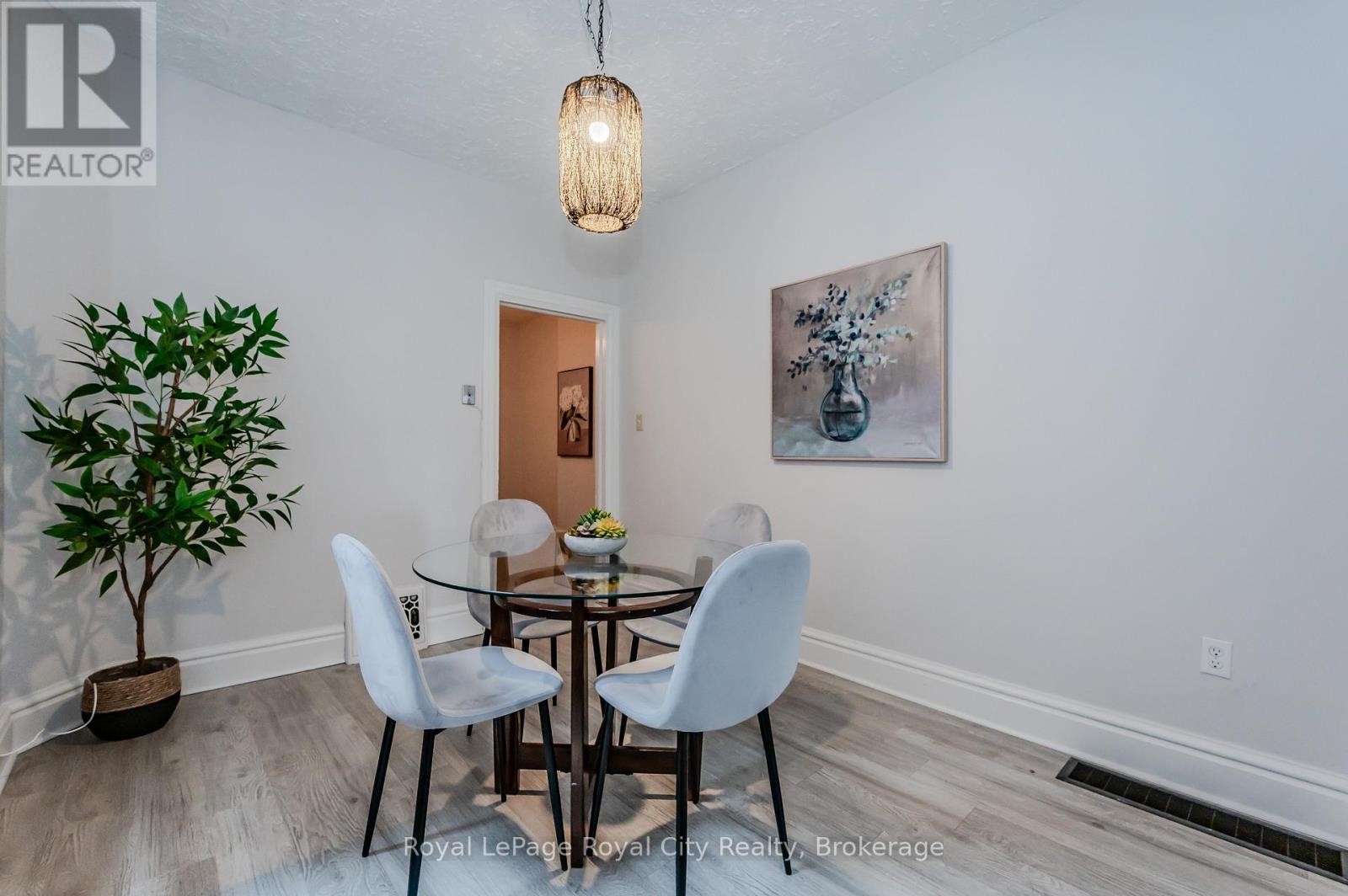 108 Harris Street, Guelph, Ontario  N1E 5T1 - Photo 10 - X12086418
