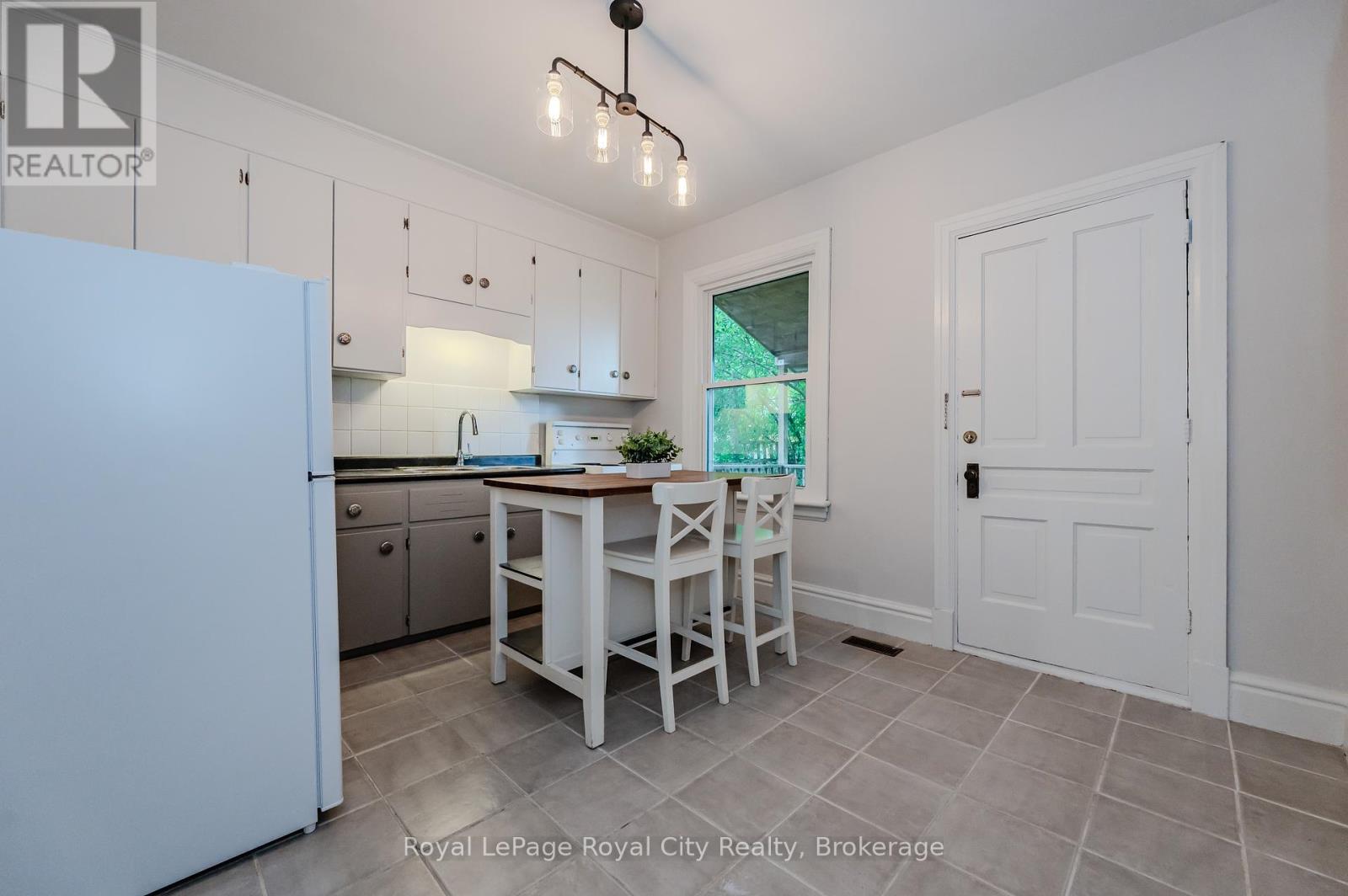 108 Harris Street, Guelph, Ontario  N1E 5T1 - Photo 12 - X12086418