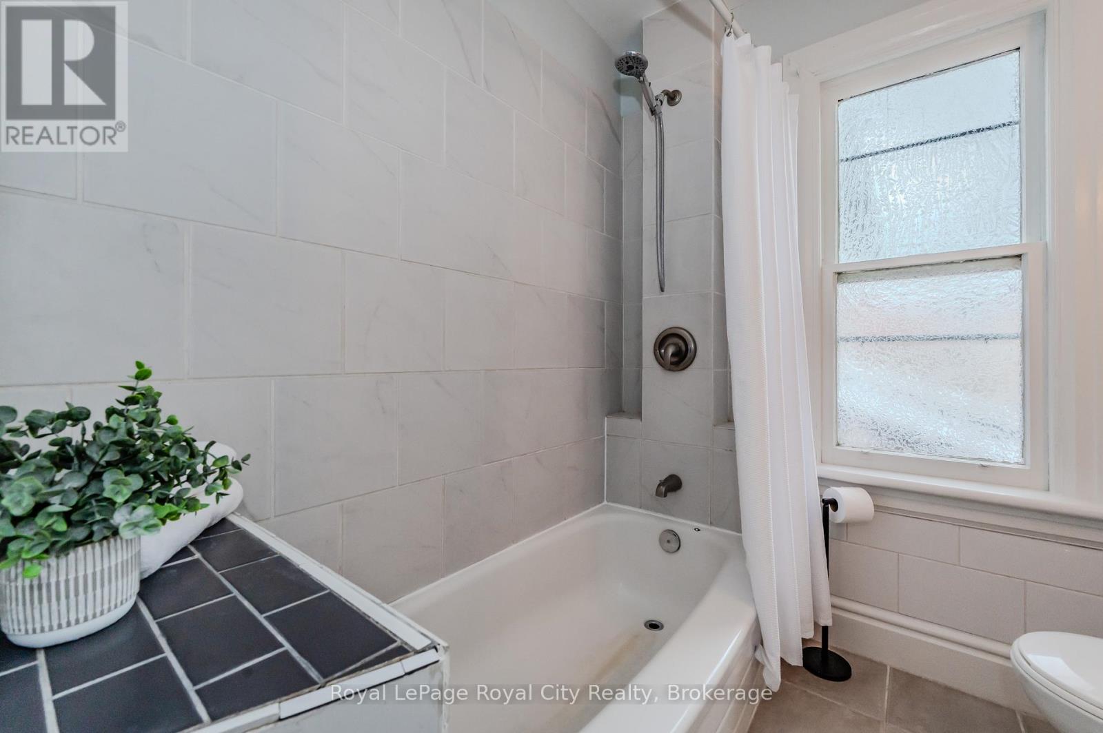 108 Harris Street, Guelph, Ontario  N1E 5T1 - Photo 26 - X12086418
