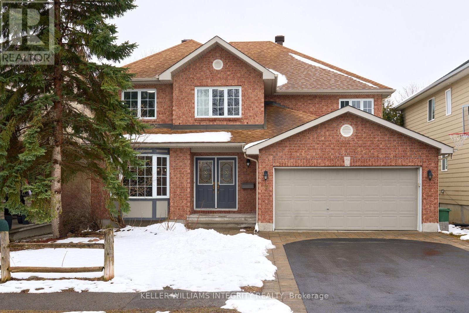 Property at 9 SHANNONDOE CRESCENT image 1