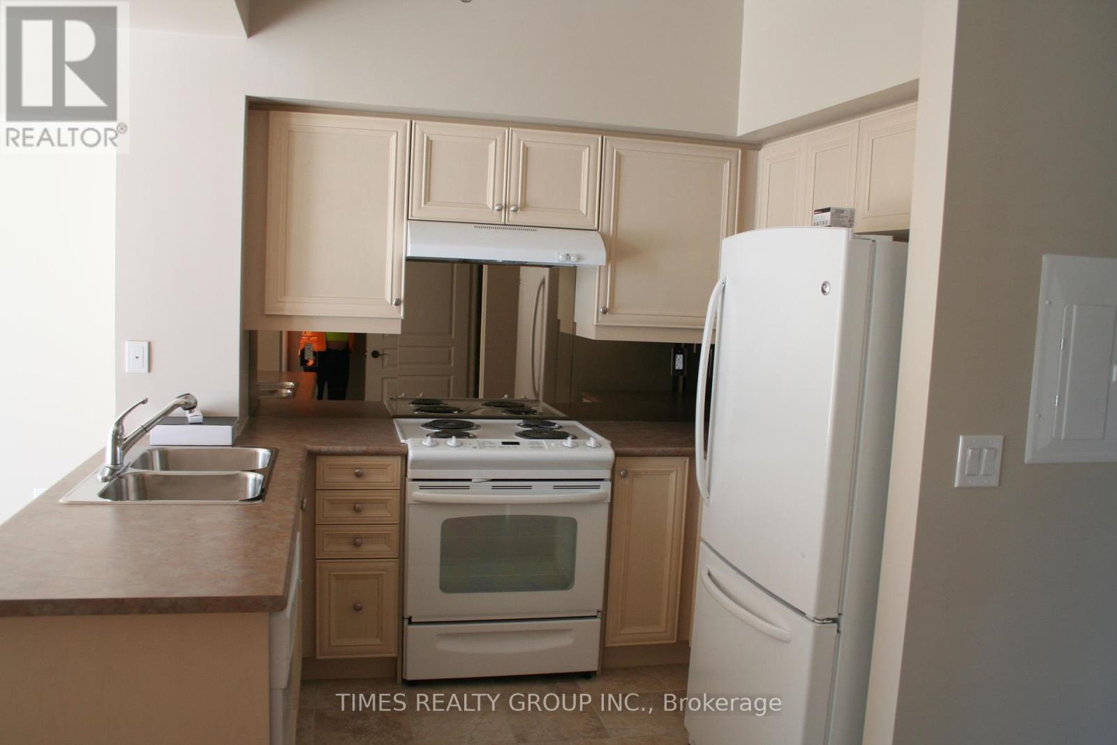 1705 - 3 Marine Parade Drive, Toronto, Ontario  M8V 3Z5 - Photo 18 - W11985032