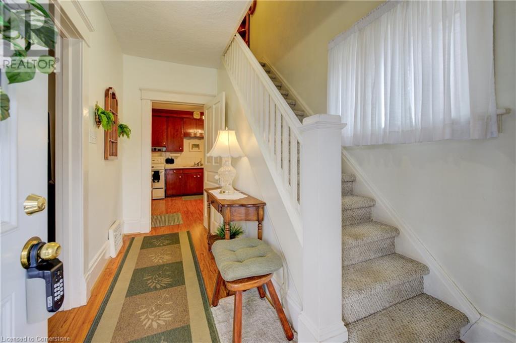 Property at 118 PETER Street image 5