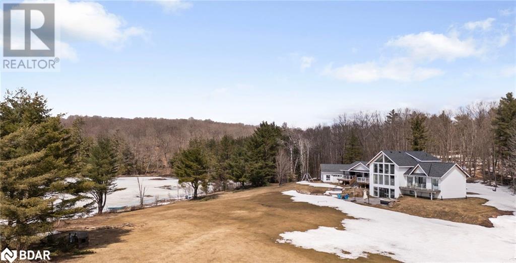 1331 South Monck Drive, Bracebridge, Ontario  P1L 1W8 - Photo 3 - 40715919