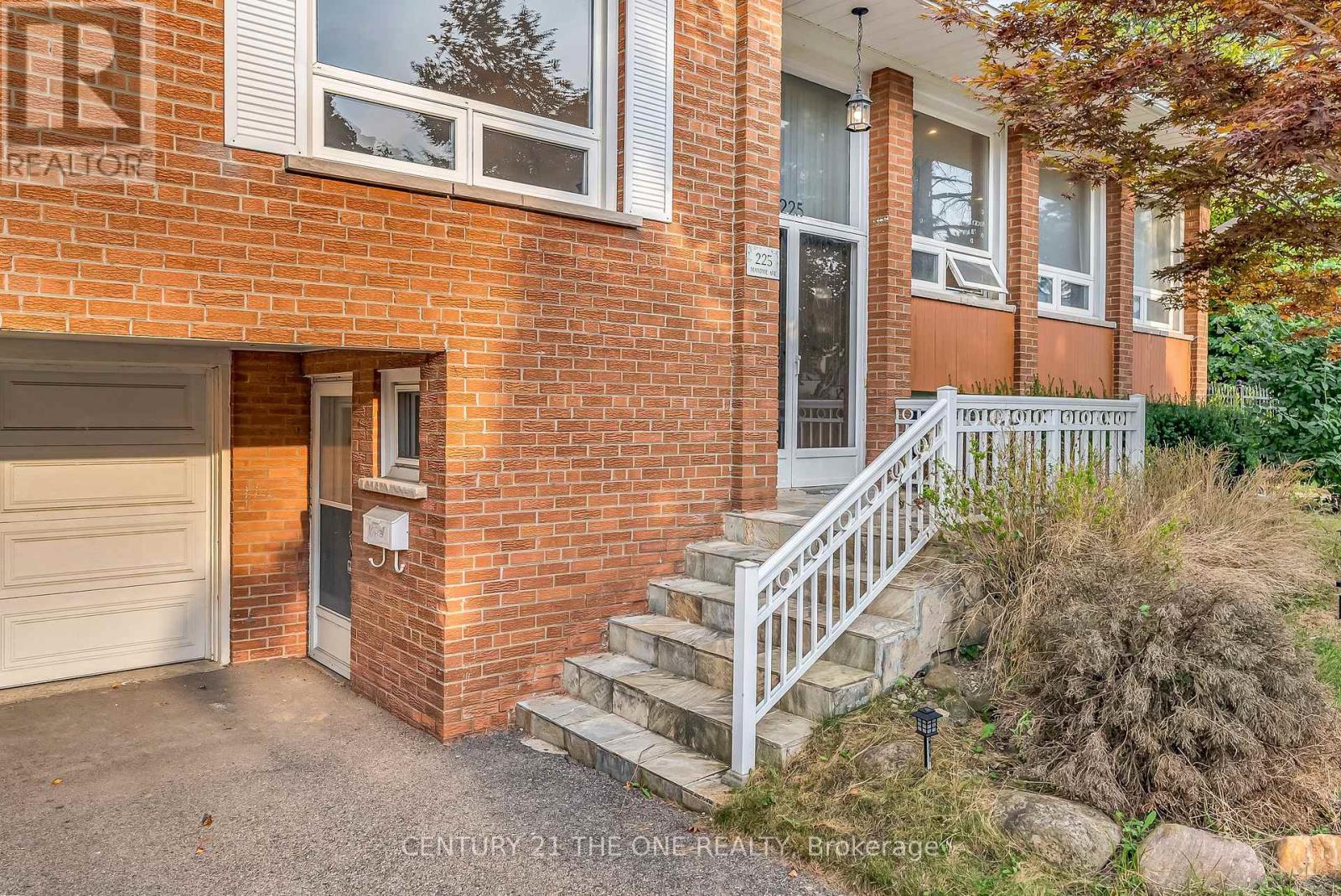 Property at 225 MAXOME AVENUE image 4