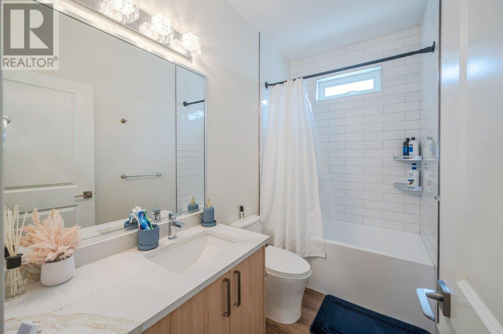 Property at 288 BENTGRASS Avenue image 4