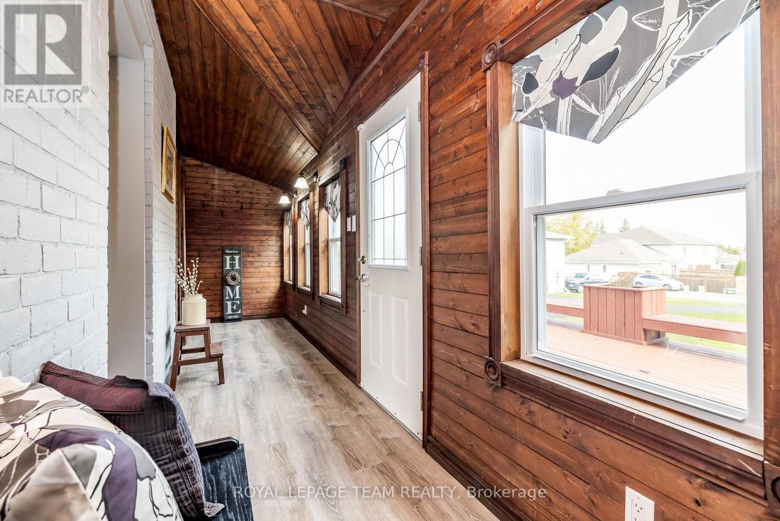 294 Dumbrille Street, North Grenville, Ontario  K0G 1J0 - Photo 3 - X12086304