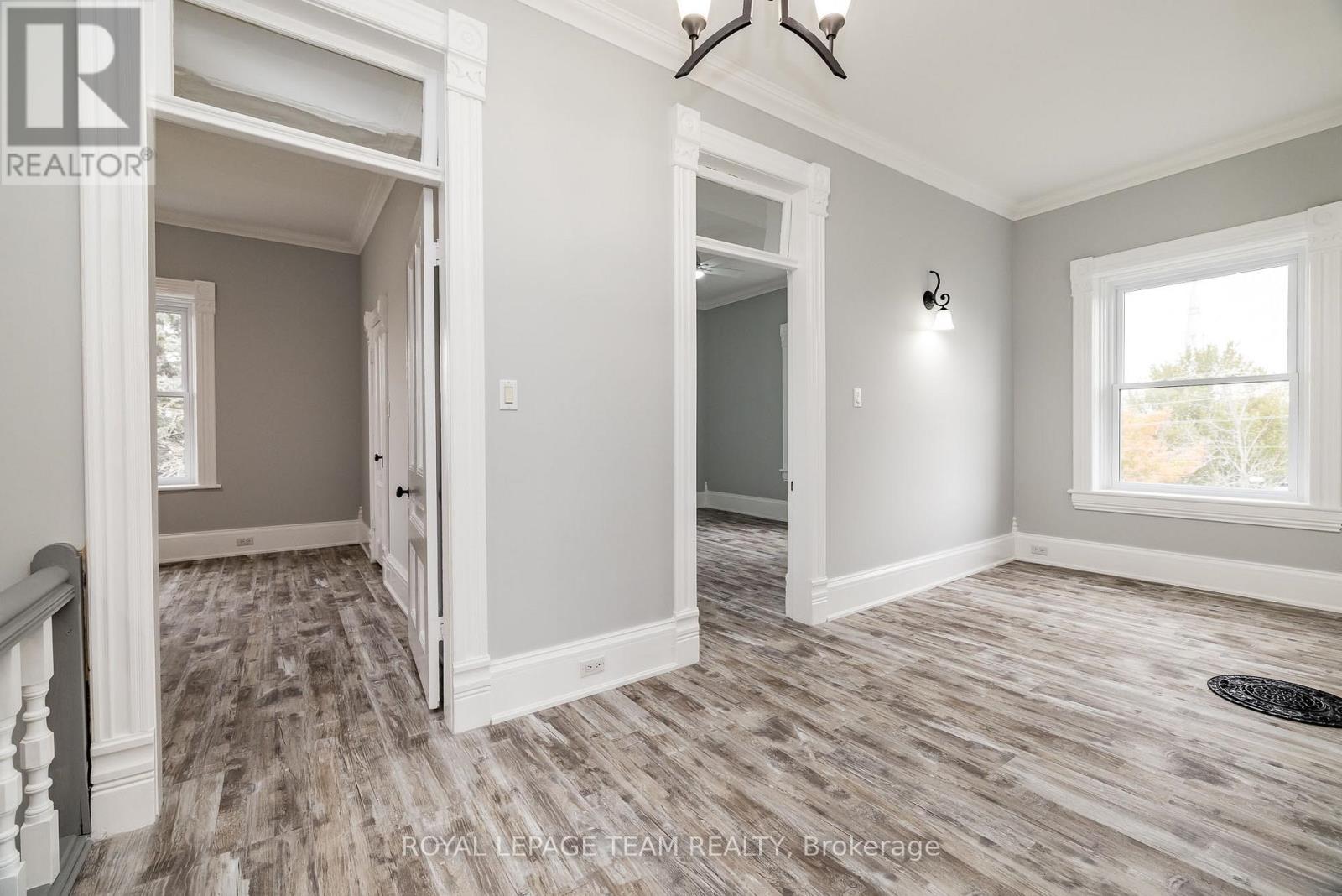 294 Dumbrille Street, North Grenville, Ontario  K0G 1J0 - Photo 32 - X12086304