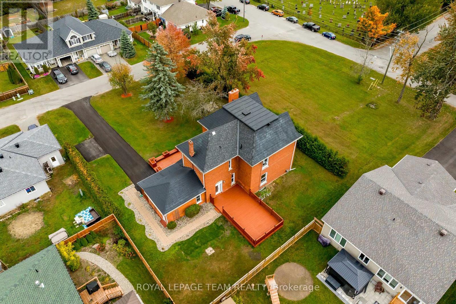 294 Dumbrille Street, North Grenville, Ontario  K0G 1J0 - Photo 42 - X12086304