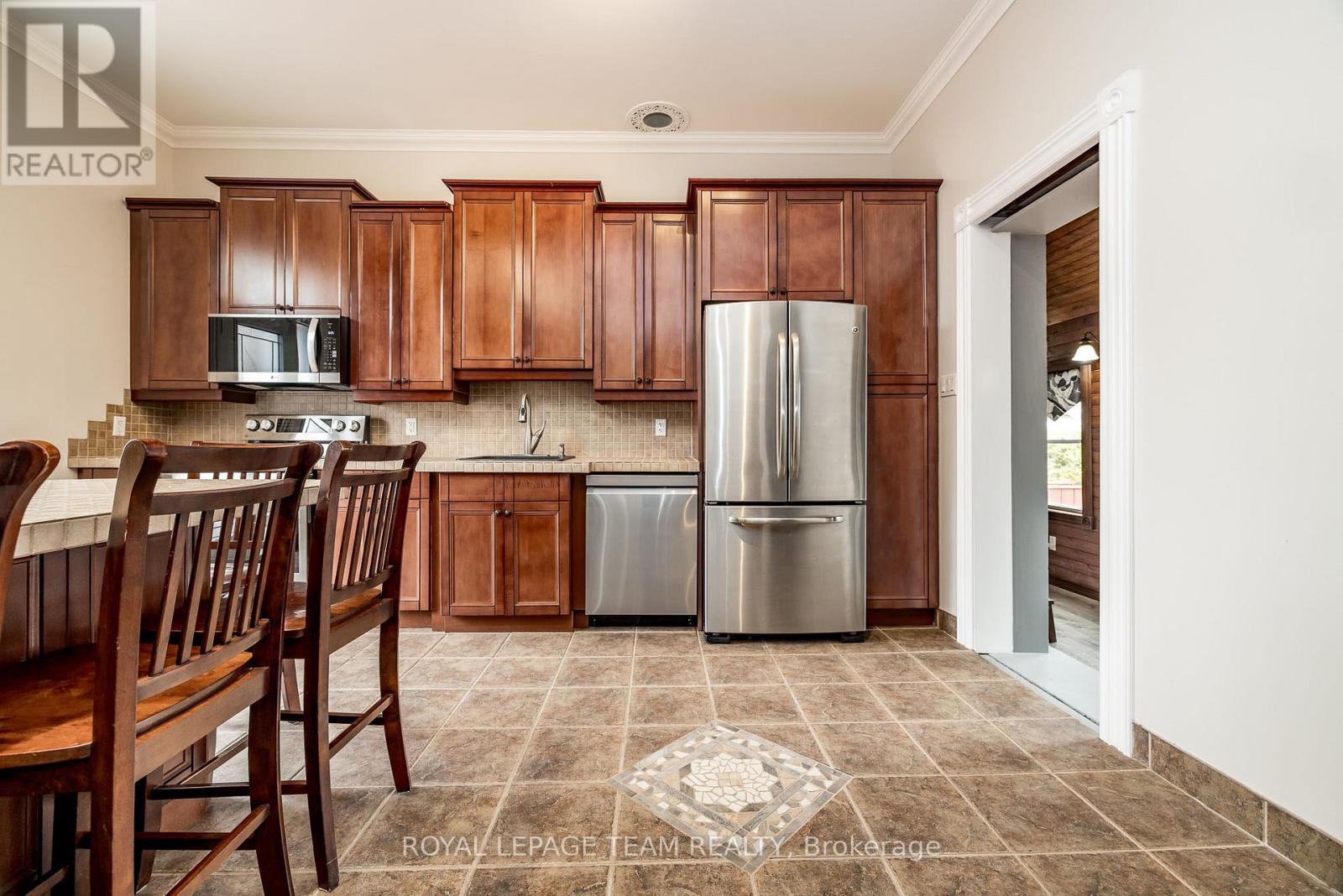 294 Dumbrille Street, North Grenville, Ontario  K0G 1J0 - Photo 9 - X12086304