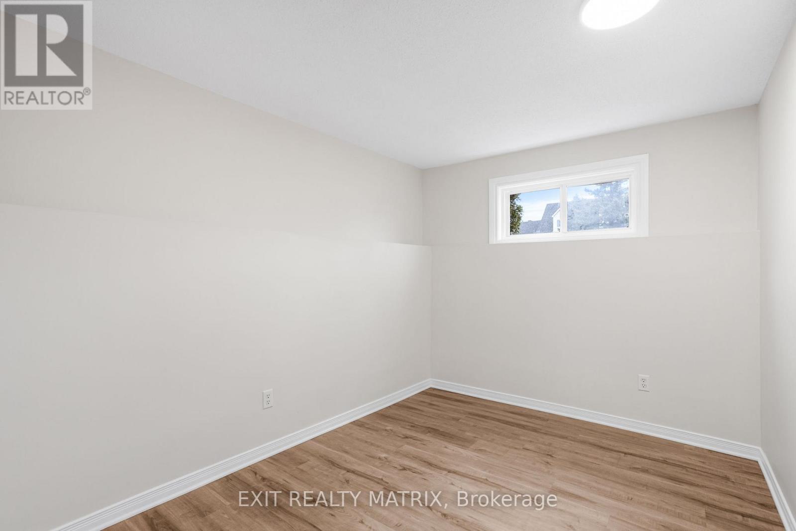 58 Castlebeau Street, Russell, Ontario  K0A 1W0 - Photo 25 - X12086379