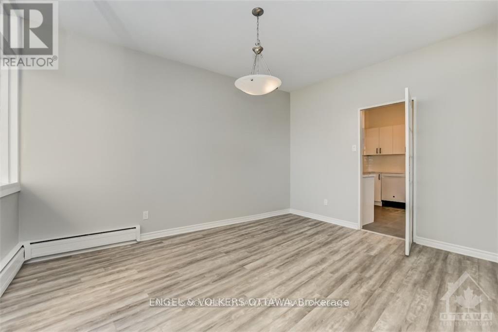 1001 - 400 Stewart Street, Ottawa, Ontario  K1N 6L2 - Photo 9 - X12086417