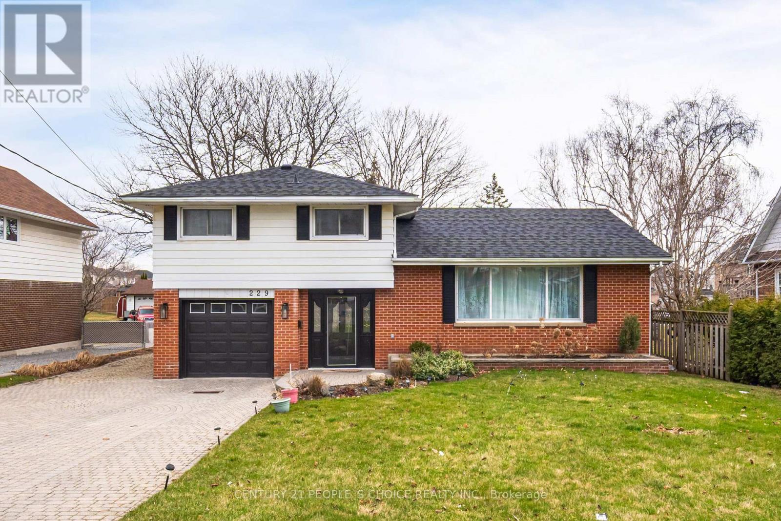 Property at 229 LIBERTY STREET N image 1