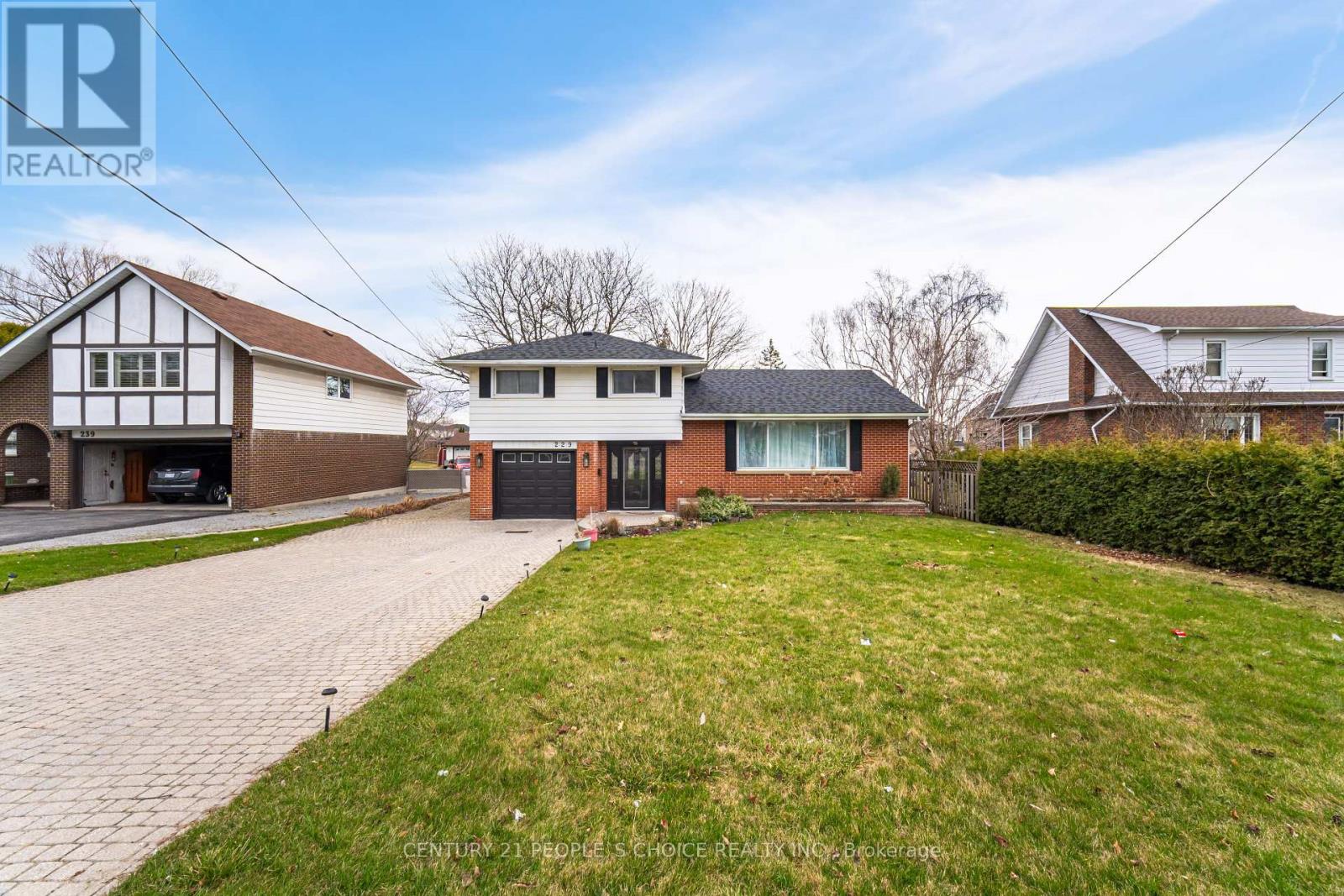 Property at 229 LIBERTY STREET N image 2