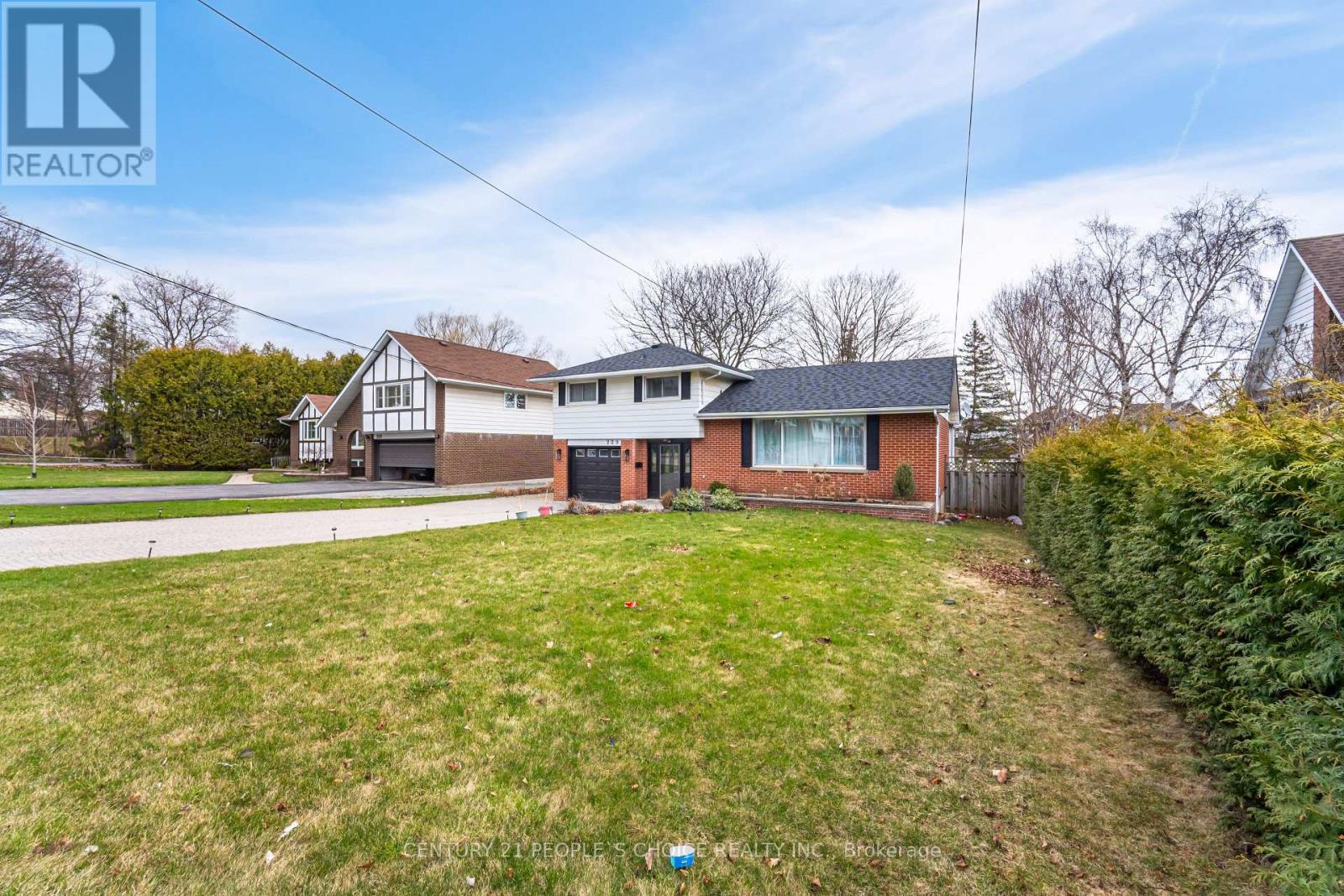 Property at 229 LIBERTY STREET N image 3