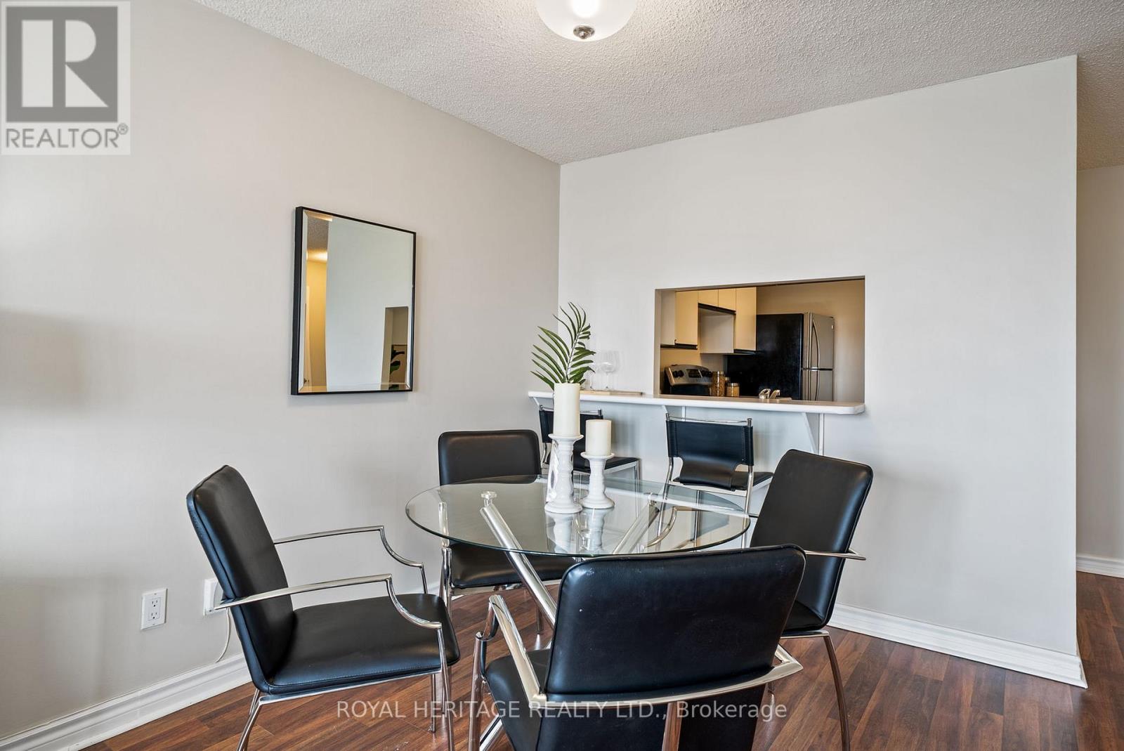 1203 - 4 Park Vista Crescent, Toronto, Ontario  M4B 3M8 - Photo 6 - E12086389