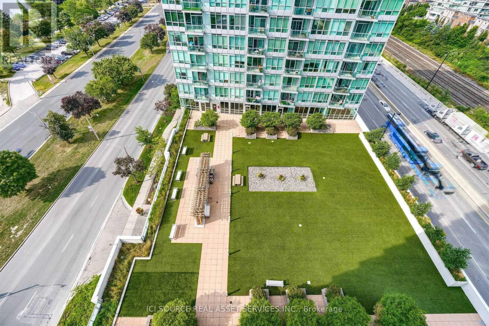 1704 - 1900 Lake Shore Boulevard W, Toronto, Ontario  M6S 1A4 - Photo 10 - W12086302