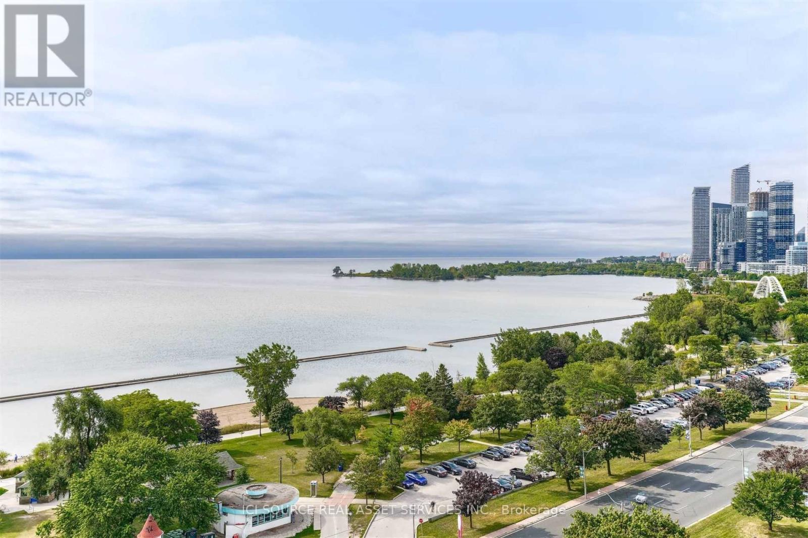 1704 - 1900 Lake Shore Boulevard W, Toronto, Ontario  M6S 1A4 - Photo 11 - W12086302