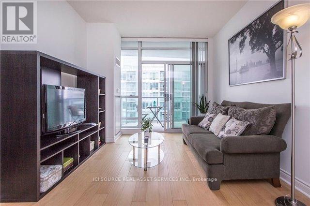 1704 - 1900 Lake Shore Boulevard W, Toronto, Ontario  M6S 1A4 - Photo 3 - W12086302